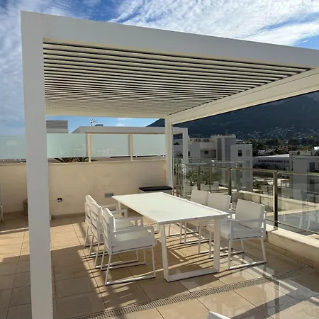 דירה Atico Buen Vivir Con Gran Terraza Y Vistas Espectaculares En Marina Real Ii By Family Homes דניה