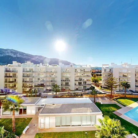 Atico Buen Vivir Con Gran Terraza Y Vistas Espectaculares En Marina Real Ii By Family Homes דירה דניה