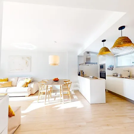 Atico Buen Vivir Con Gran Terraza Y Vistas Espectaculares En Marina Real Ii By Family Homes * דניה