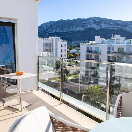 Atico Buen Vivir Con Gran Terraza Y Vistas Espectaculares En Marina Real Ii By Family Homes דירה