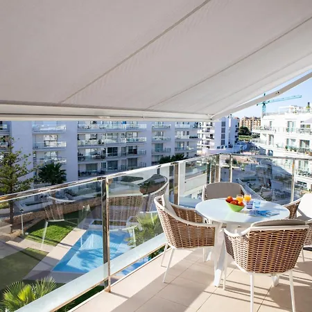 Atico Buen Vivir Con Gran Terraza Y Vistas Espectaculares En Marina Real Ii By Family Homes דירה דניה
