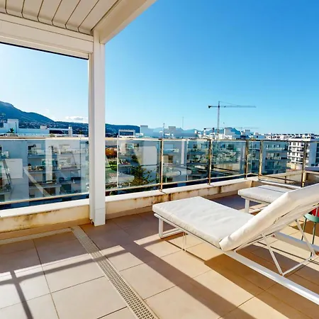 Atico Buen Vivir Con Gran Terraza Y Vistas Espectaculares En Marina Real Ii By Family Homes * דניה